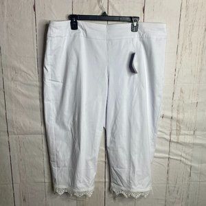 Avenue Womens Cropped Pant Super Stretch Pull On Slimming White 20 NWT